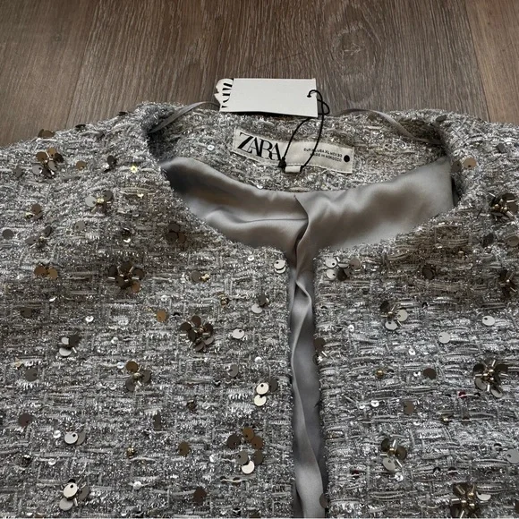 ZARA ZW NWT XL Collection Sequin Silver Jacket
Great for the Holidays &NYE - Picture 7 of 16